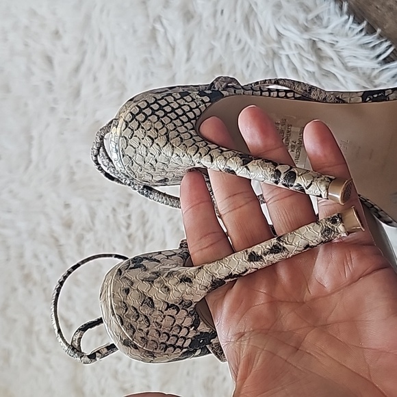 Steve madden "nectur" snake print strappy heels - Picture 5 of 5